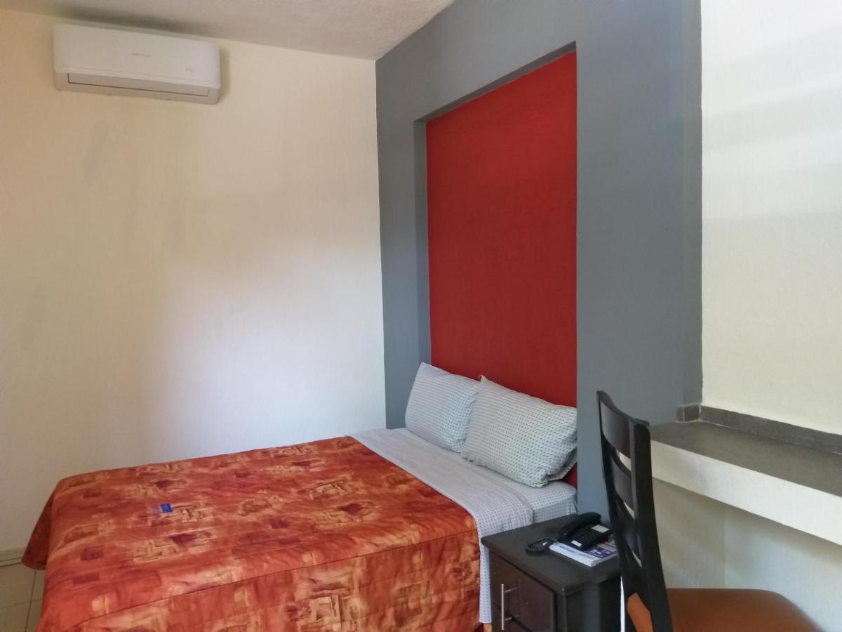 Hotel Jorge Alejandro Guadalajara Dış mekan fotoğraf