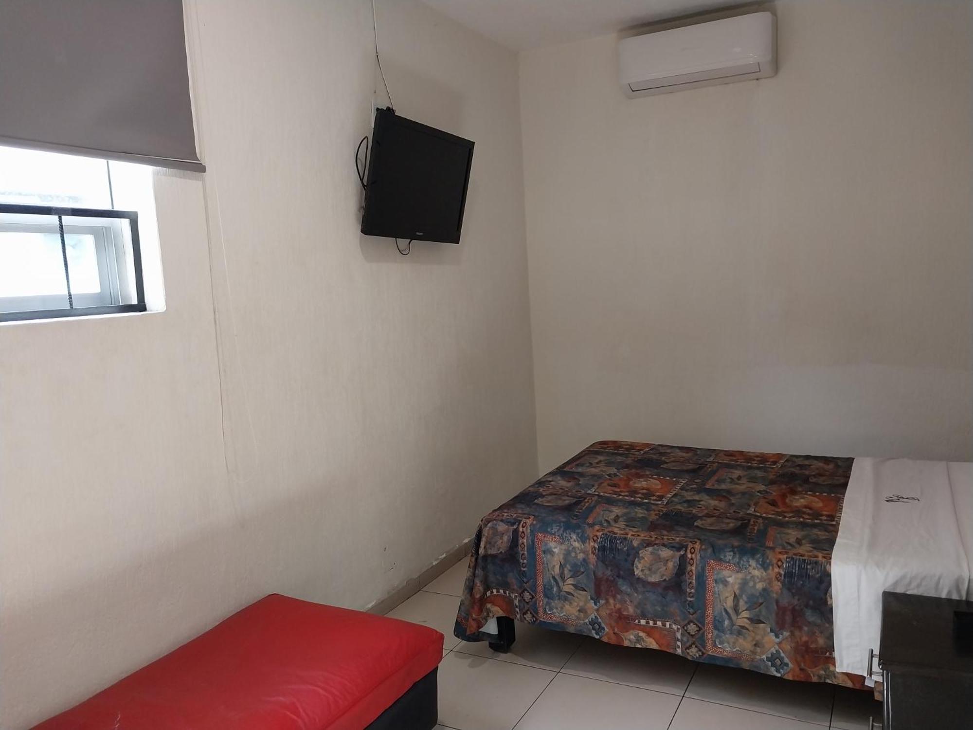 Hotel Jorge Alejandro Guadalajara Dış mekan fotoğraf